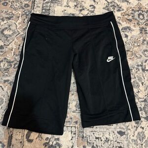 DONATED ! Black and white piped bike shorts’